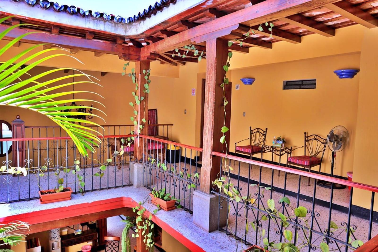 Hotel Posada San Miguel Antigua Exterior photo